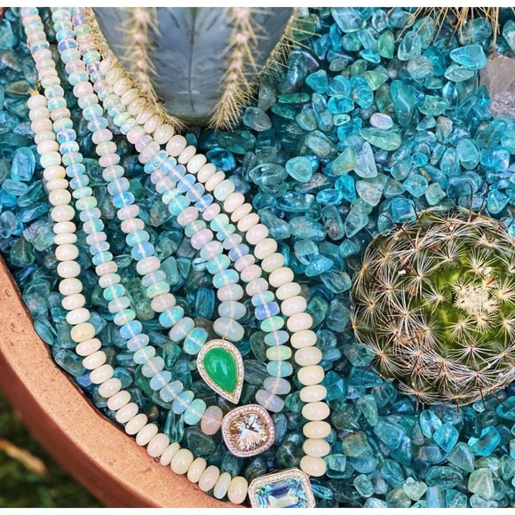 Jacquie Aiche Pave diamond and Kunzite center stone  rose-gold necklace. - Picture 4 of 16